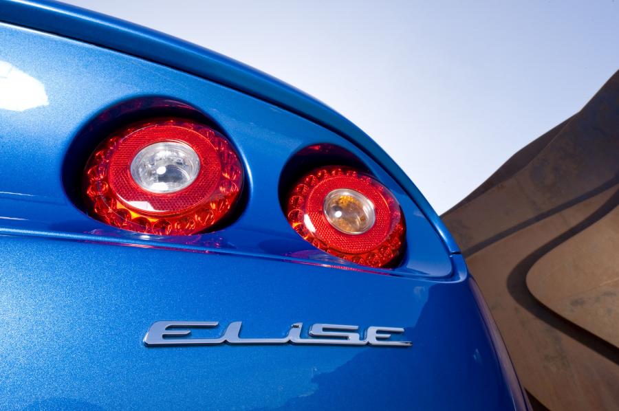  Lotus Elise 2010 года  (фото 17 из 57)